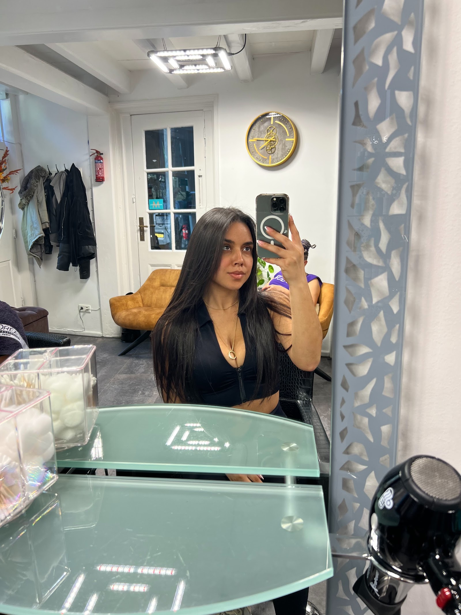 Salon details